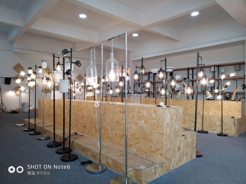 New Style Decorative Mall Black Table Lamp
