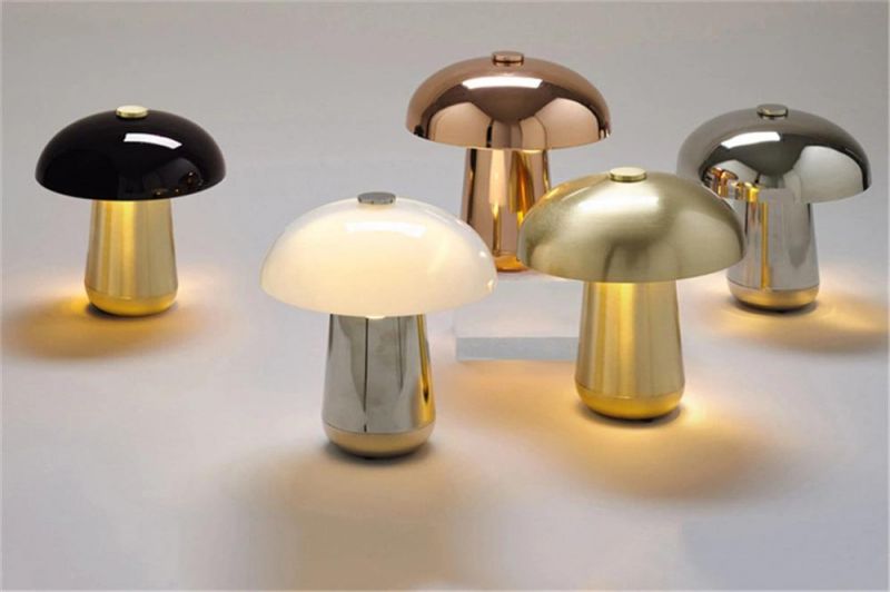 Simple Metal Mushroom Plated Table Lamp Living Room Bedside Lamp Designer Iron Art Electroplated Table Lights Home Decor
