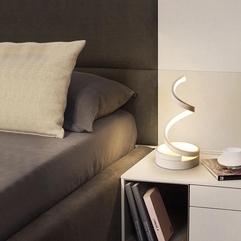 Art Design Zhongshan Supplier Simple Acrylic LED Table Light Bedroom