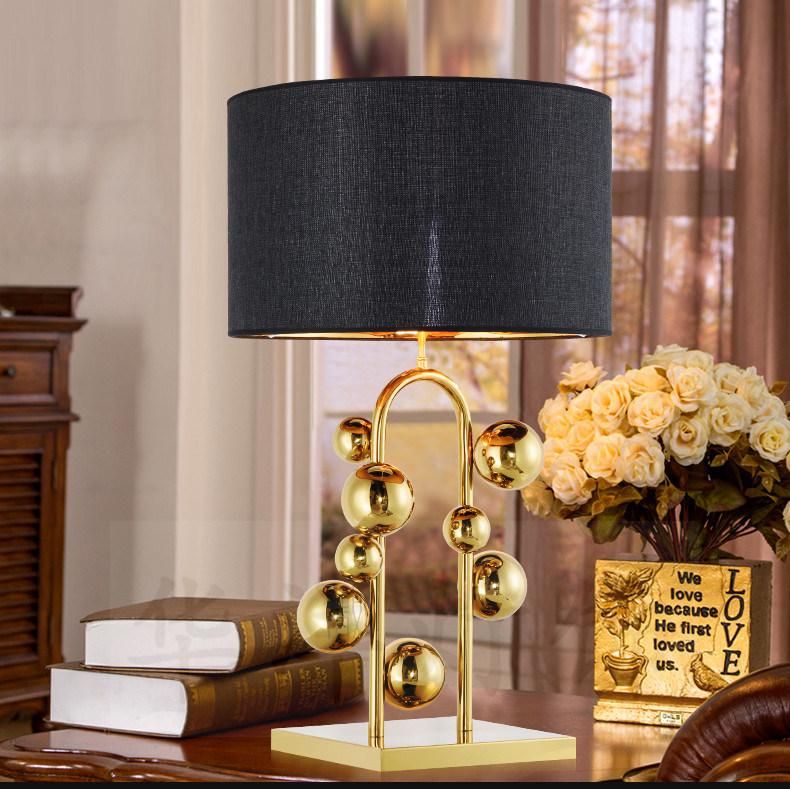 Decorative Post-Modern Glass Desk Table Lamp in Gold for Bedside, Living Room