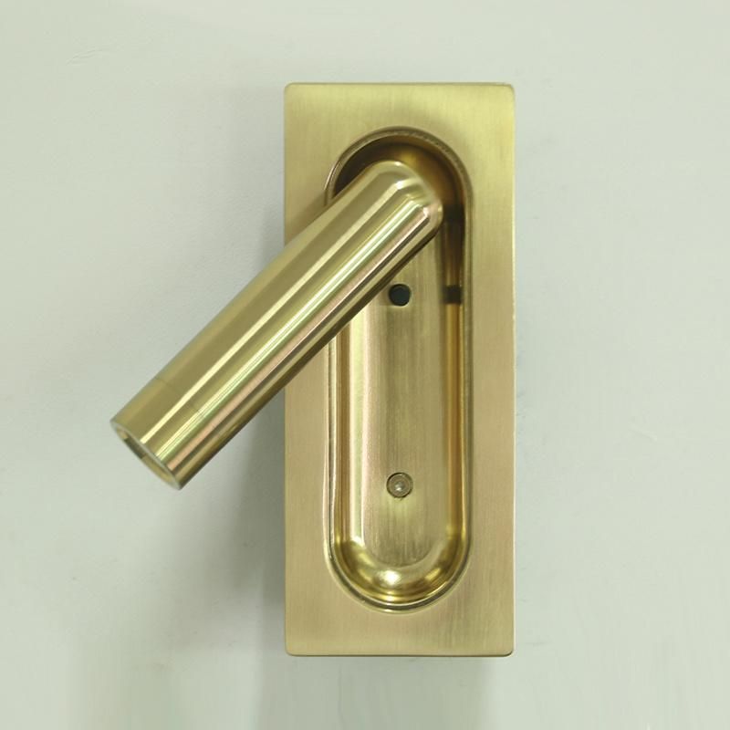 Metal in Antique Brass Wall Lamp