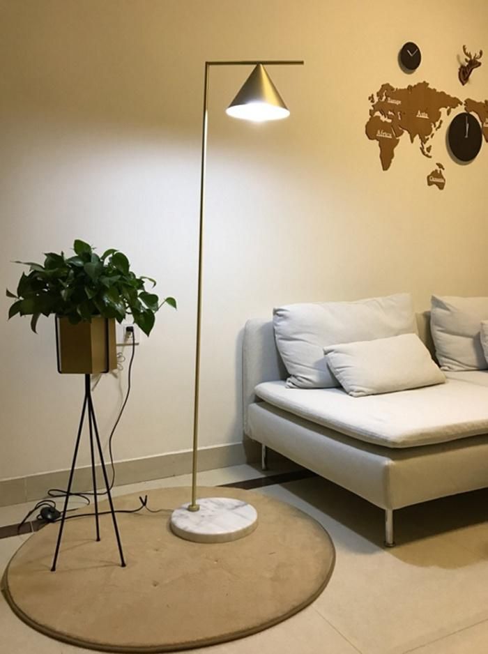 Post Modern Home/Hotel Bedroom Standing Light Floor Lamp Finished in Brush Bronze Plated
