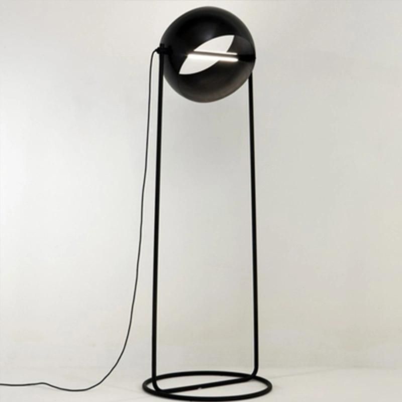 Designer Creative Metal Doll Modern LED Floor Lamp Modern Minimalist Study Living Room Floor Lamp (WH-MFL-101)