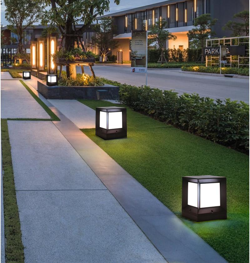 LED Solar Fence Solar Powered Pillar Lamp Outdoor Waterproof IP65 Wall Light for Villa Courtyard Landscape Garden Decor