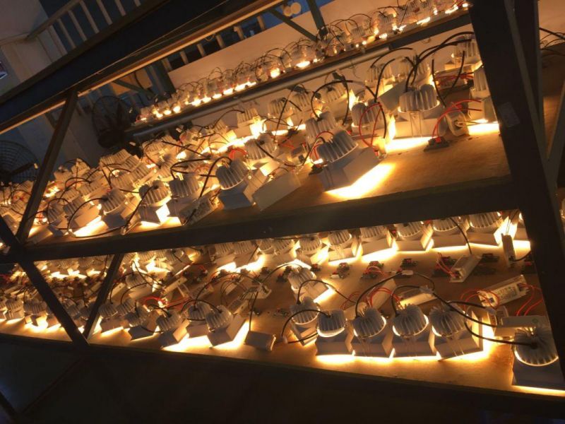 E6780 Cheap Mounted Surface Ceiling Light LED Down Light