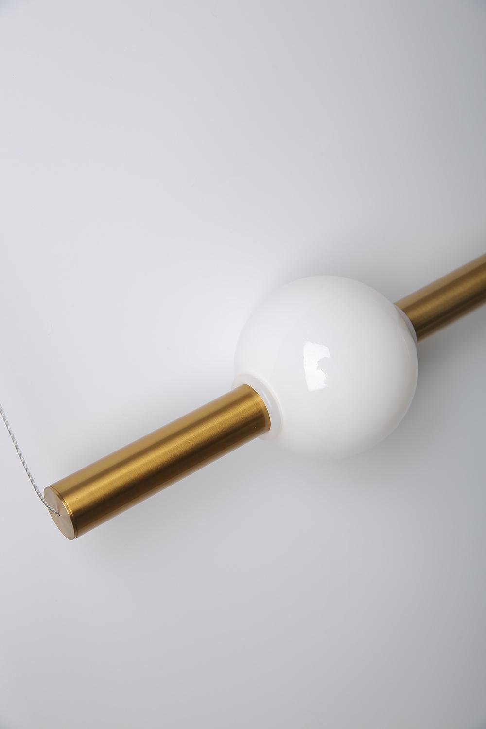 Horizontal and Vertical Metal Luminous Ball Line Chandelier