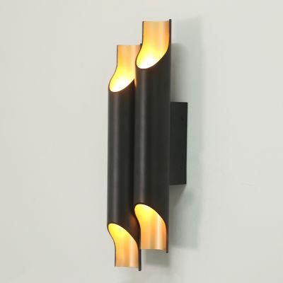 Double Metal Interior in Brass Wall Lamp