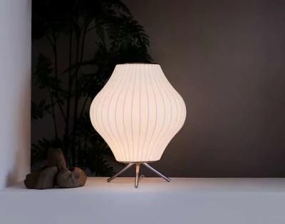 Wholesale Factory Price Contemporary Base Faux Silk Fabric Retro Shade Table Light