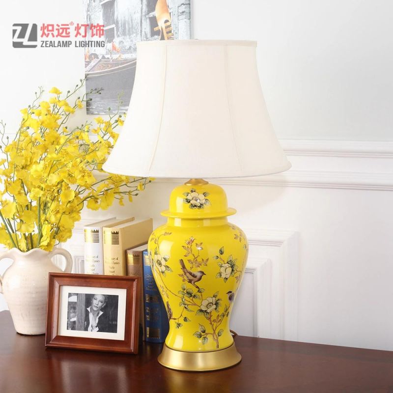 Chinese Ceramic Vase Table Lamp for Hotel Bedroom (TL8003)