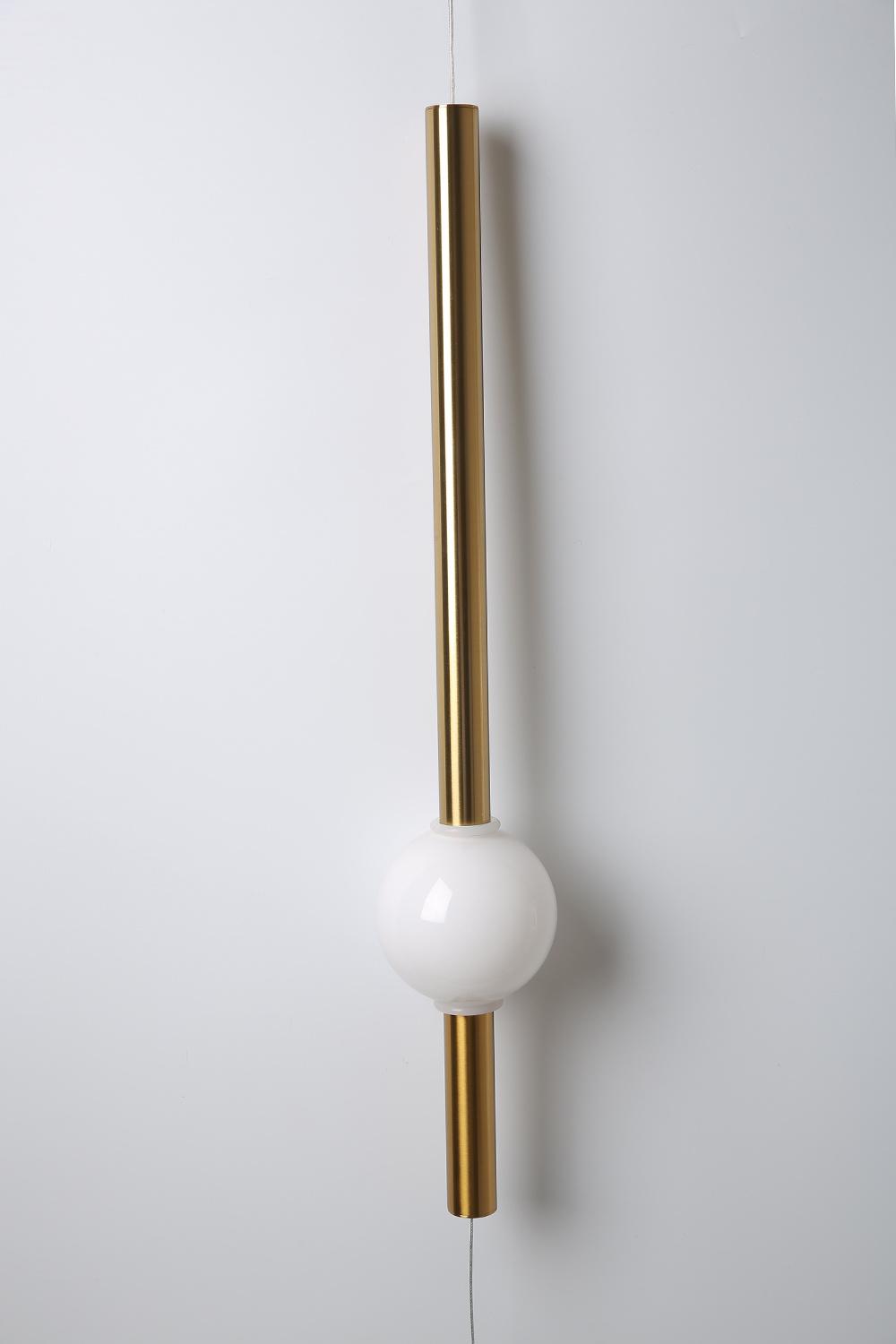 Horizontal and Vertical Metal Luminous Ball Line Chandelier