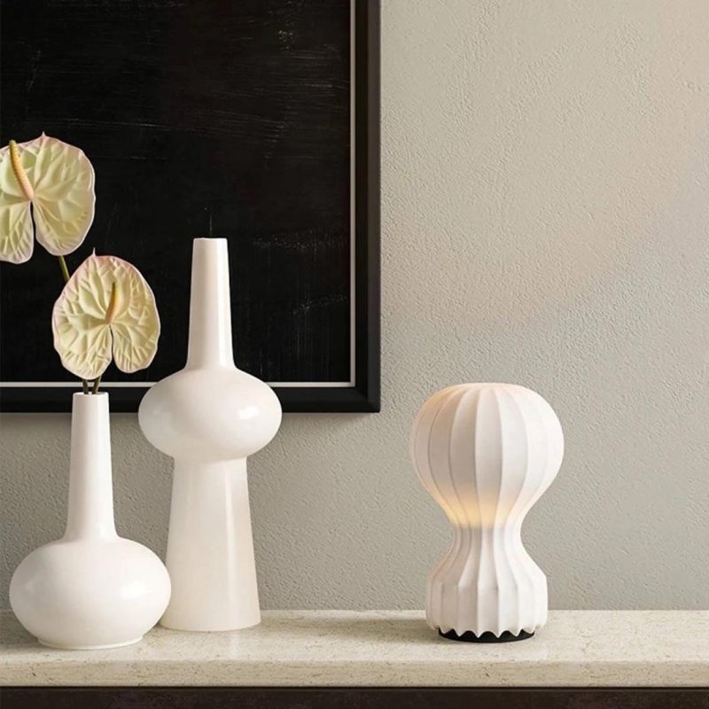 Creative Personality Night Light, Living Room Bedroom Modern Simple Silk Table Lamp