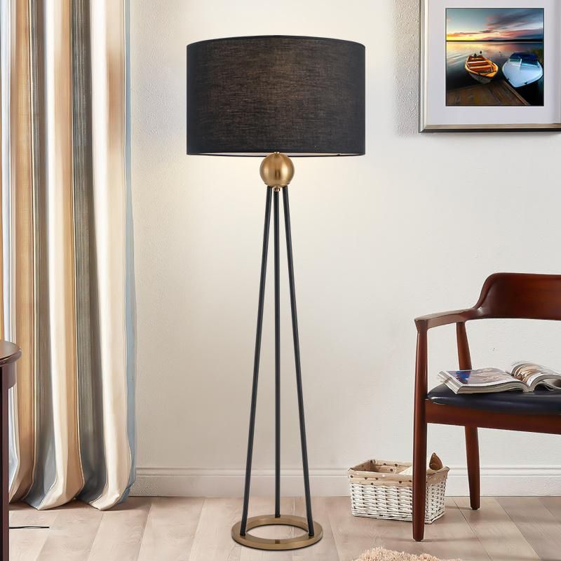 American Retro Floor Lamp for Living Room Black Fabric Shade Nordic Villa Hotel Floor Industrial Lamp (WH-MFL-147)