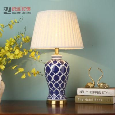 Fabric Drum Shade Night Light Ceramic Desk Lamp (TL8061)