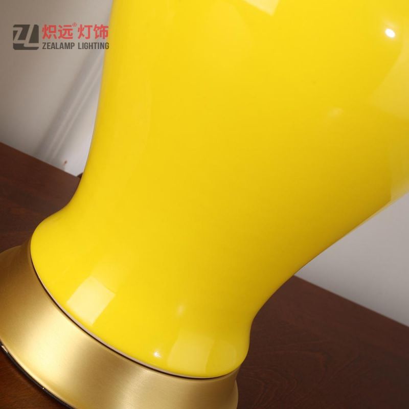 Traditional Ceramic Yellow Temple Jar Decorative Table Light (TL8002)