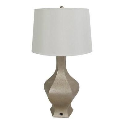 Fashion Modern Metal Body Table Lamp for Home or Hotel