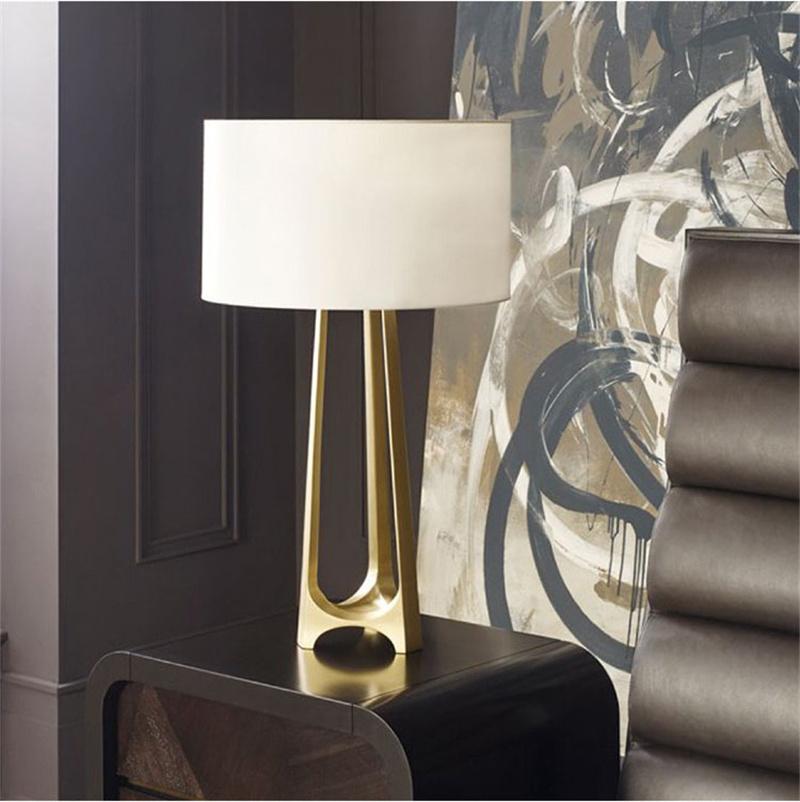 Post Modern Light Luxury Creative Living Room Table Lamp Art Bedside LED Eye Protection Bedroom Study Designer Model Ground Lamp