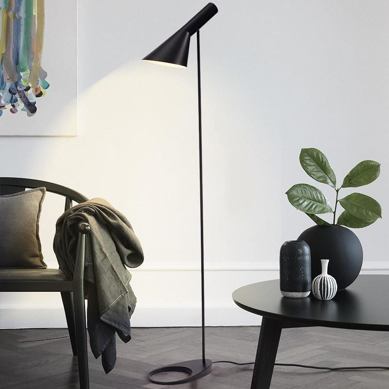 Arne Jacobsen Floor Lamp Living Room Studio Minimalist Lamp Black White Design Floor Lamp (WH-VFL-02)