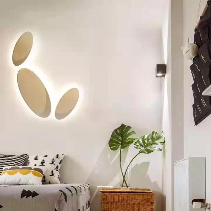 Gold LED Metal Wall Lamp for Kids Room