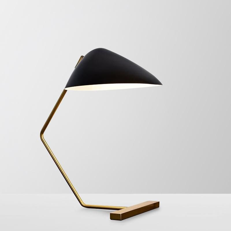 Hot Sell Metal Bedside European Nordic Luxury Design Desk Lighting Lamps Modern Home Hotel Decorative LED Black Gold Table Lamp