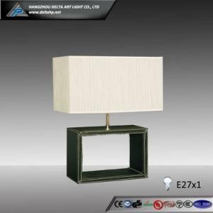 Decoration Desk Lamp with Design Wooden Base (C5004104)