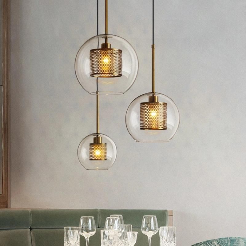 Modern Clear Glass Globe Pendant Light for Bar Kitchen Lighting (WH-GP-04)