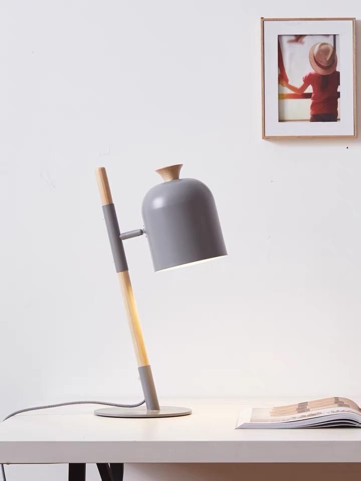 Nordic Simple Reading Eye Protection Desk American Creative Bedroom Study Warm Bedside Solid Wood LED Desk Lamp