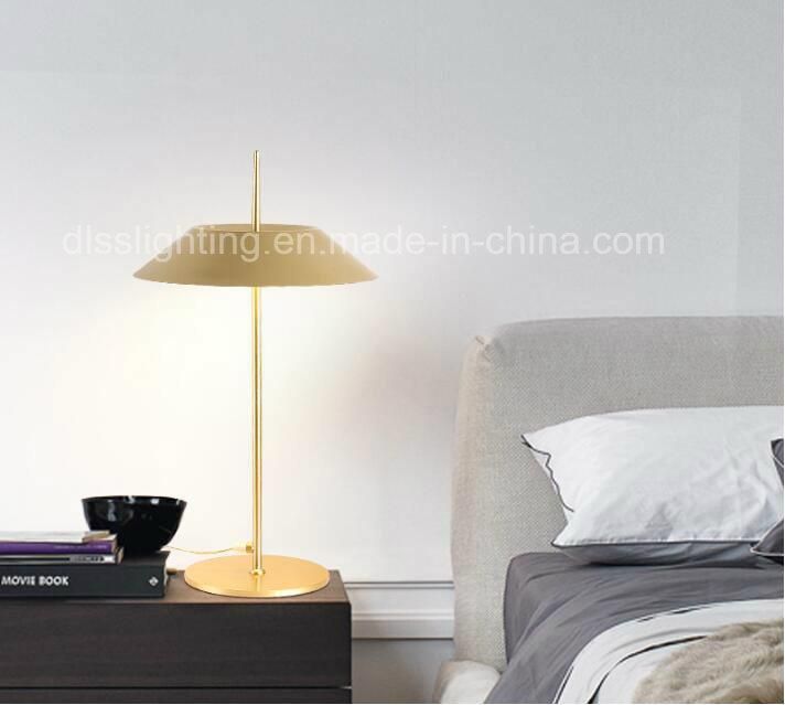 Modern Newest Design Simple LED Desk Lighting Iron&Aluminum Table Light