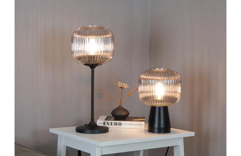 Classic Design Metal Glass Living Room Bedroom Decorative Simple Table Lamp