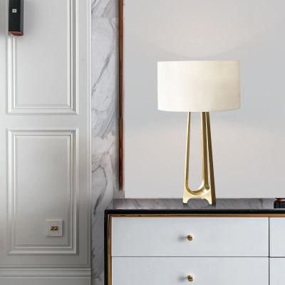 Post Modern Light Luxury Creative Living Room Table Lamp Art Bedside LED Eye Protection Bedroom Study Designer Model Ground Lamp