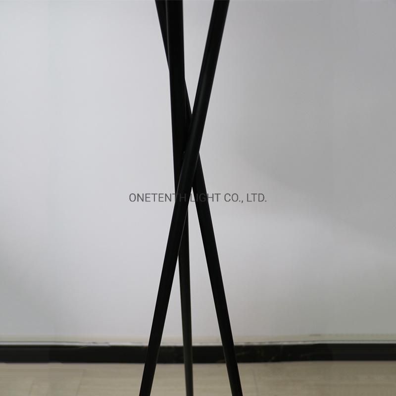 Metal Tripod Body and Fabric Shade Floor Lamp