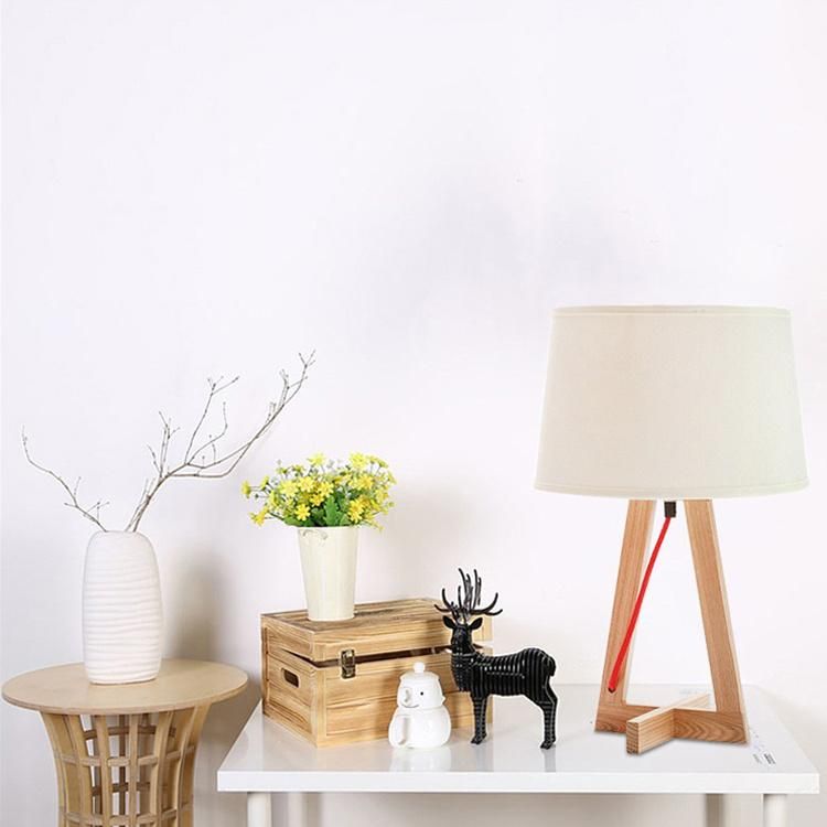 Simple Modern Solid Wood Creative American Vertical Table Lamp