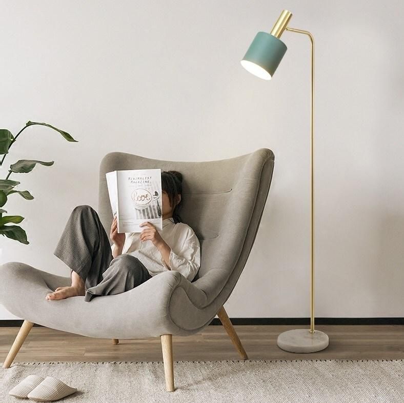 Light Luxury Floor Lamp in Northern Europe Living Room Bedroom Lamp Bedside Lamp Reading Table Lamp with Shelf