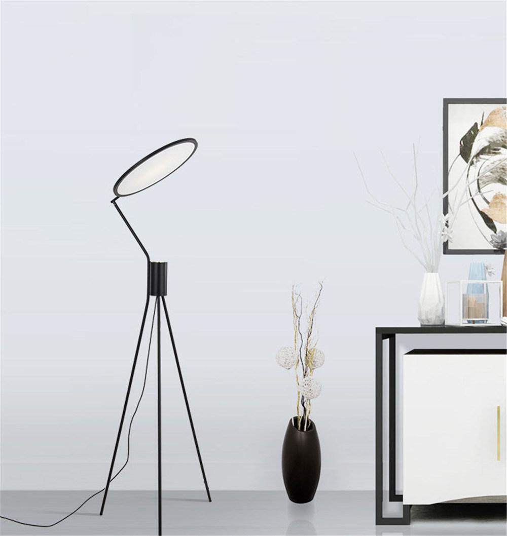 Modern Decoration Simple Thirpod Corner Floor Lamp