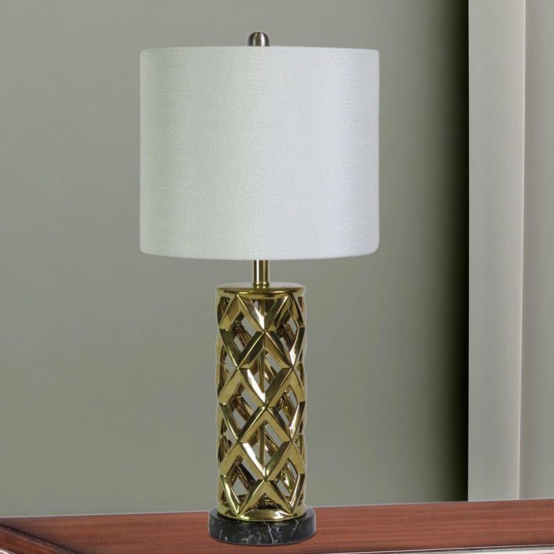 Wholesale Nordic Modern Luxury Decorative Bedroom LED Brass Gold Table Lamp