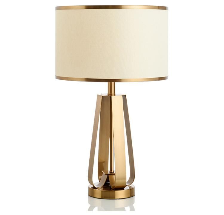 Decorative Modern Metal Table Desk Light for Hotel Bedside, Living Room in Antique Brush Brass Finished