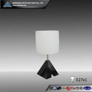 Round PE Desk Lamp with Designer Wooden Base (C5007103)