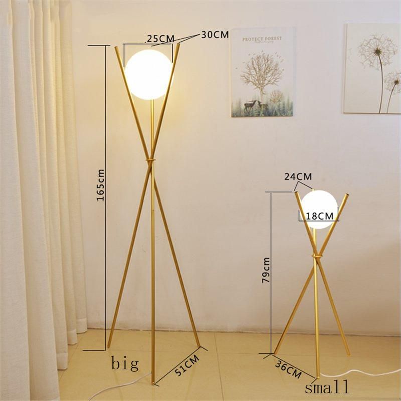 Modern LED Floor Lamp Iron Glass Ball Stand Lights for Living Room Nordic Bedside Floor Lamp (WH-MFL-114)