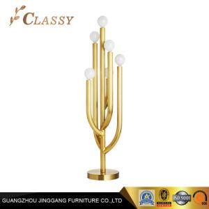 Fashion Design Golden Cacti Shape Matel Table Reading Lamp