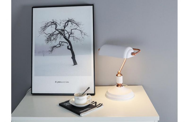 Reading Nordic Design Metal Classic Table Lamp for Home Decoration