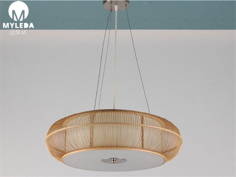 Decorative Modern Round Wooden Chandelier with Bamboo Lampshade