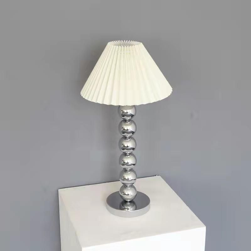 High Quality Modern Art Style Standing Lighting Decorative Metal Floor Lamp for Living Room