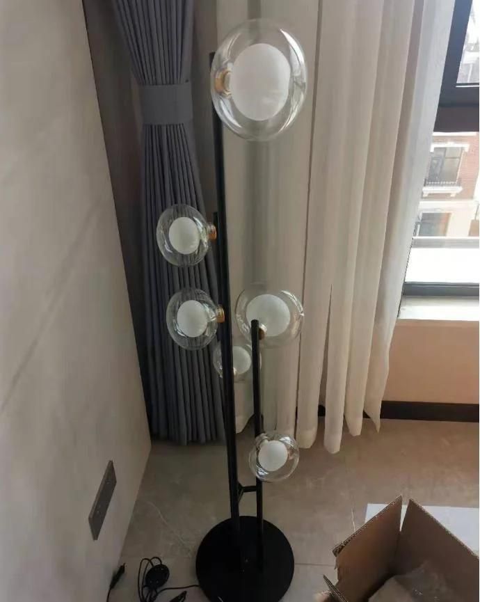 Simple Nordic LED Floor Lamp for Bedroom Study Living Room Decoration Vertical Fixture (WH-MFL-100)