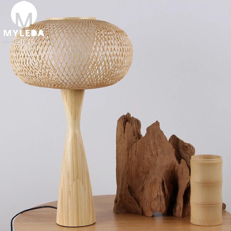 Chinese Style Garden Bamboo Table Light with Natural Wood Frame