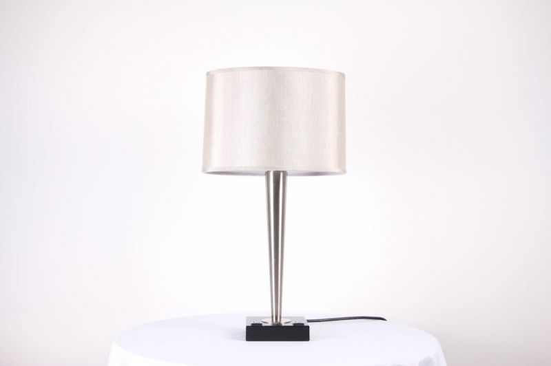 Stain Nicke Metal Lamp Body and Powder Coated Base Table Lamp.