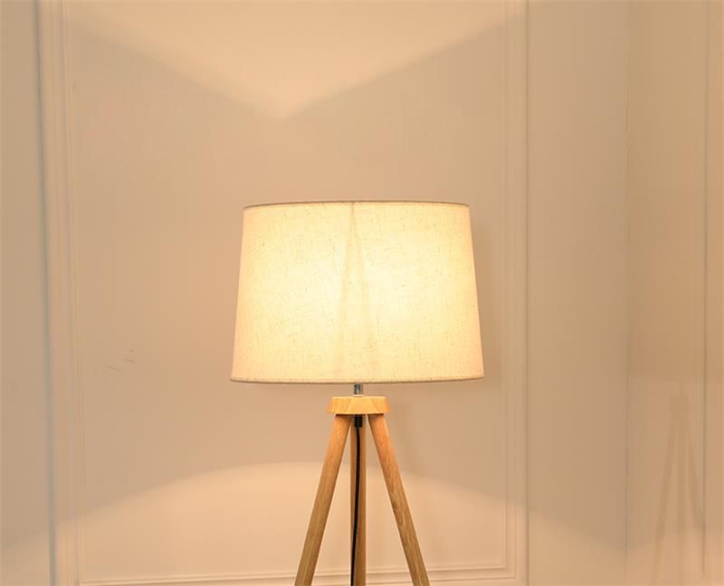 LED Modern Light Luxury Floor Lamp Indoor Wooden Foot Standing Lamp Bedroom Lighting