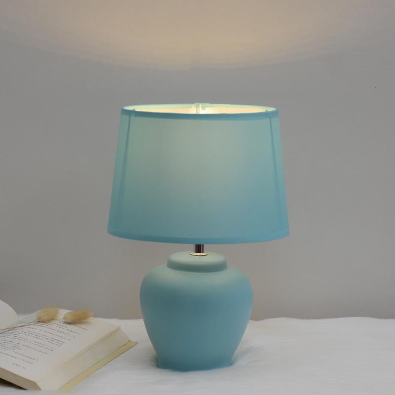 Ins Nordic Ceramic Lamp Bedroom Ins Girl′s Creative American Simple Modern Study Children′s Sleep Nightlight