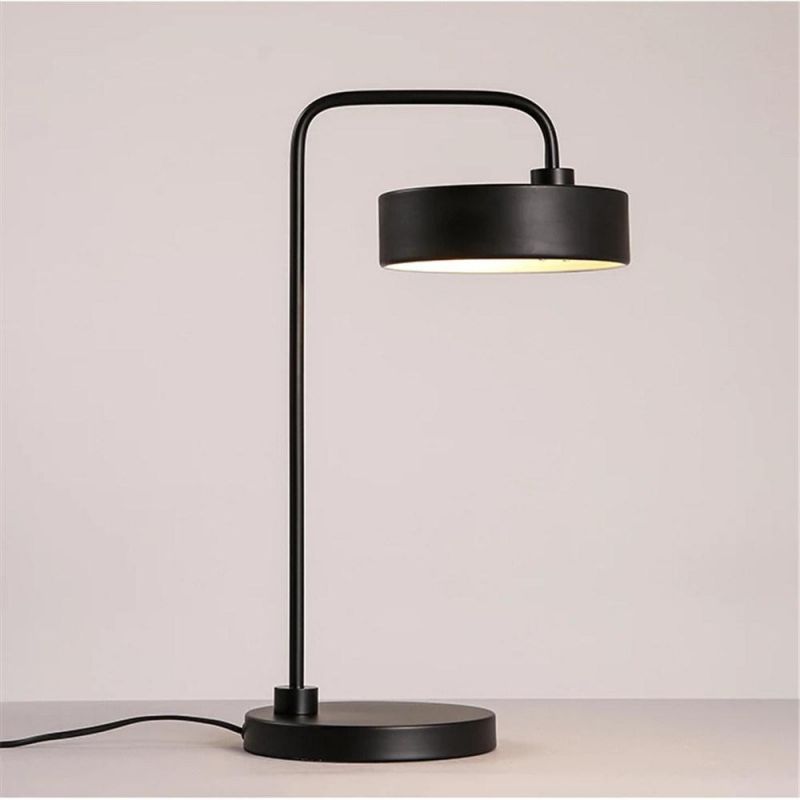 Simply Art Designer LED Table Light Modern Concise Iron Study Light Hotel Room Bed Lamp with LED Bulbs