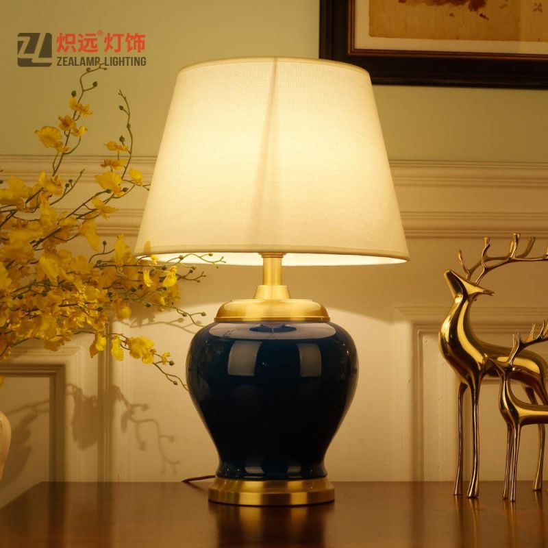 Blue Vase Ceramic Table Lamp for Hotel Room (TL8055)