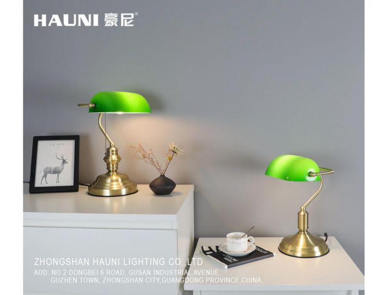 Reading Nordic Design Metal Classic Table Lamp for Home Decoration
