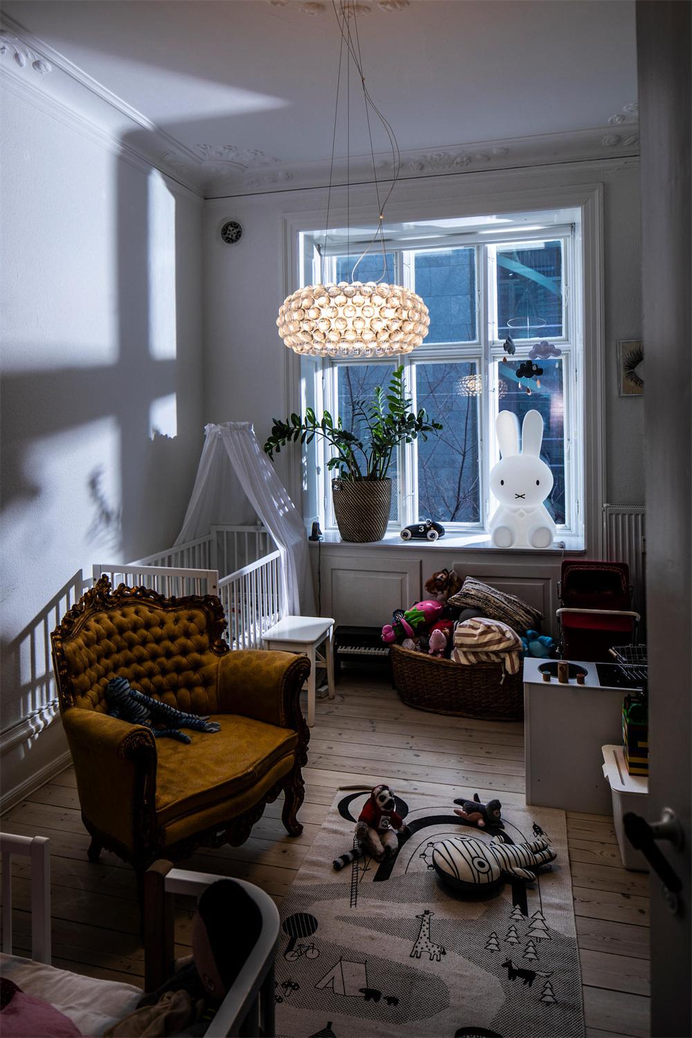 2022 Hot Sale Indoor Lighting Home Decoration Hanging Modern Round Acrylic Light Chandelier Luxury Pendant Lamp
